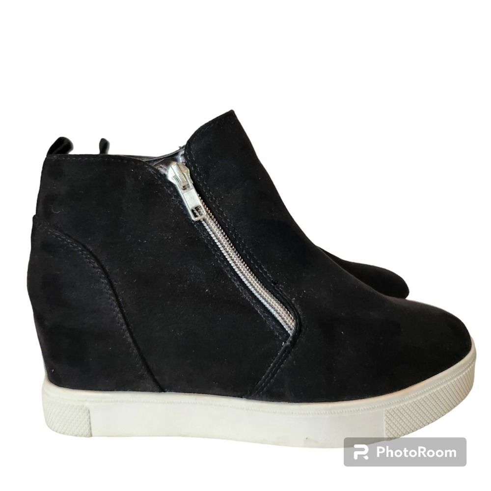 Steve Madden Women's Faux Suede Wedgie Boots Size 5 Black